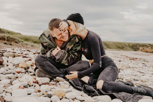 Sosem flörtölsz a pároddal – csoda, ha elhidegültök?!