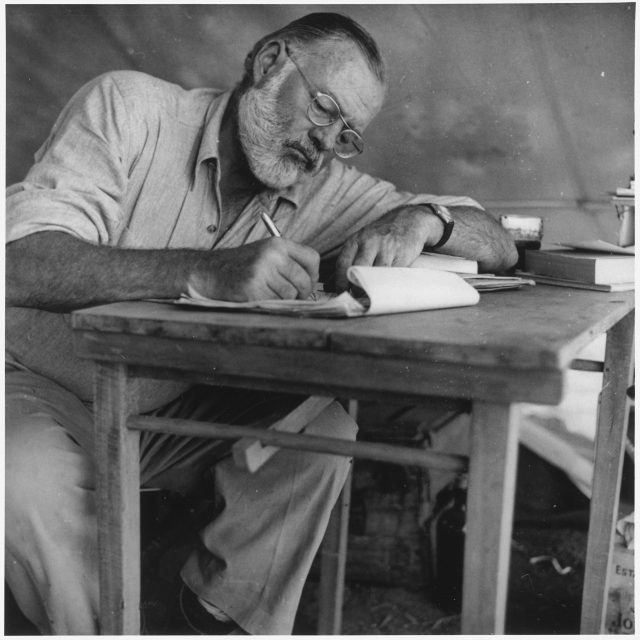 Hemingway: Feleségei a durvaságok ellenére is imádták…