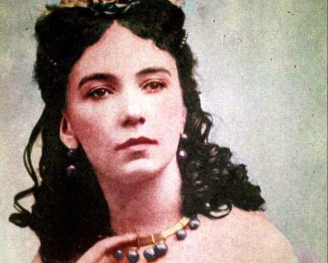 Örömlányok, akik a testük mellett az eszükkel is hódítottak…