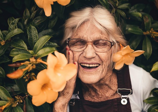 Idősek világnapja: MOST szeresd őket, amíg itt vannak!