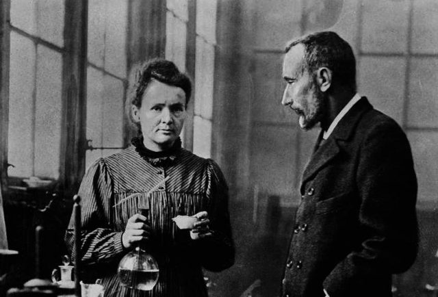 Marie Curie: Háromszor utasította vissza férje házassági ajánlatát!