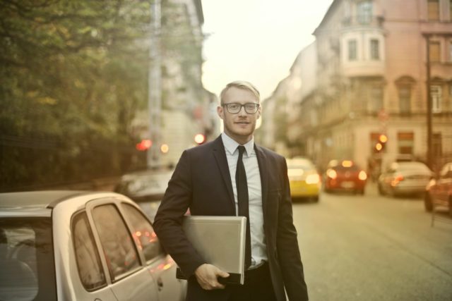 Kiveszett a férfiakból a segítő szándék?