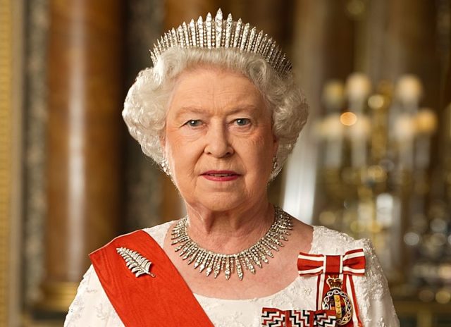 II. Erzsébet, aki stabilitást adott a bizonytalan világban